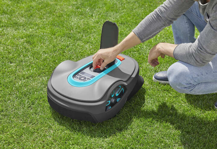 GARDENA Mähroboter SILENO life 1000 m² + Garage